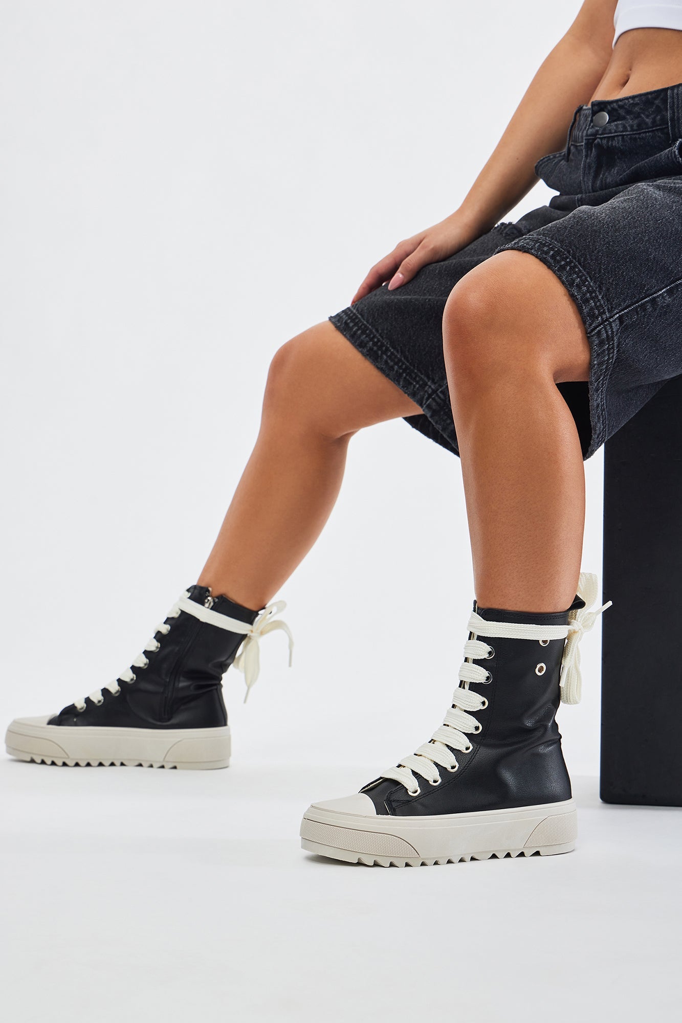 Showing You Something Sneakers - Black