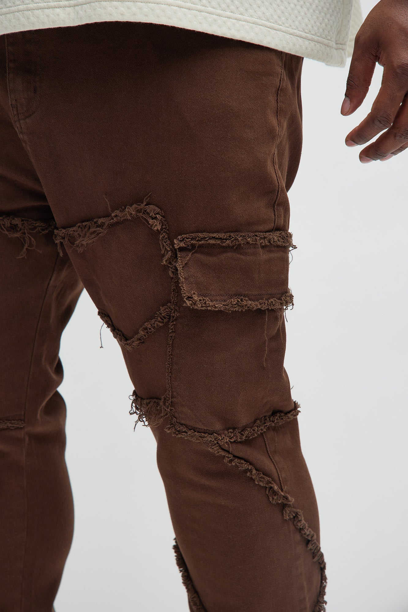 Trapping Frayed Stacked Skinny Flare Pants - Chocolate