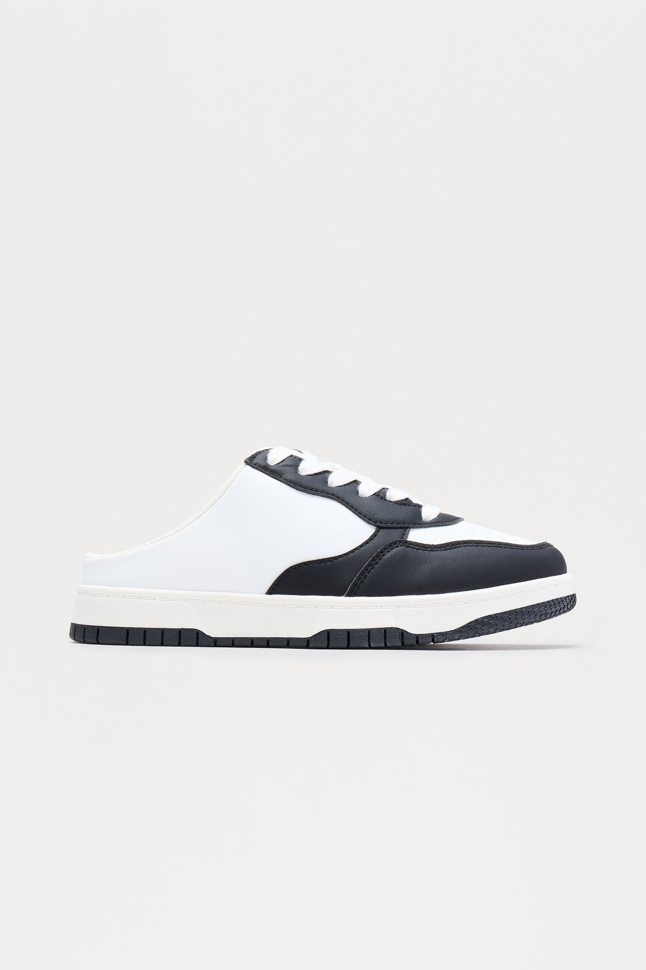 Griffin Faux Leather Slip On Sneakers - Black