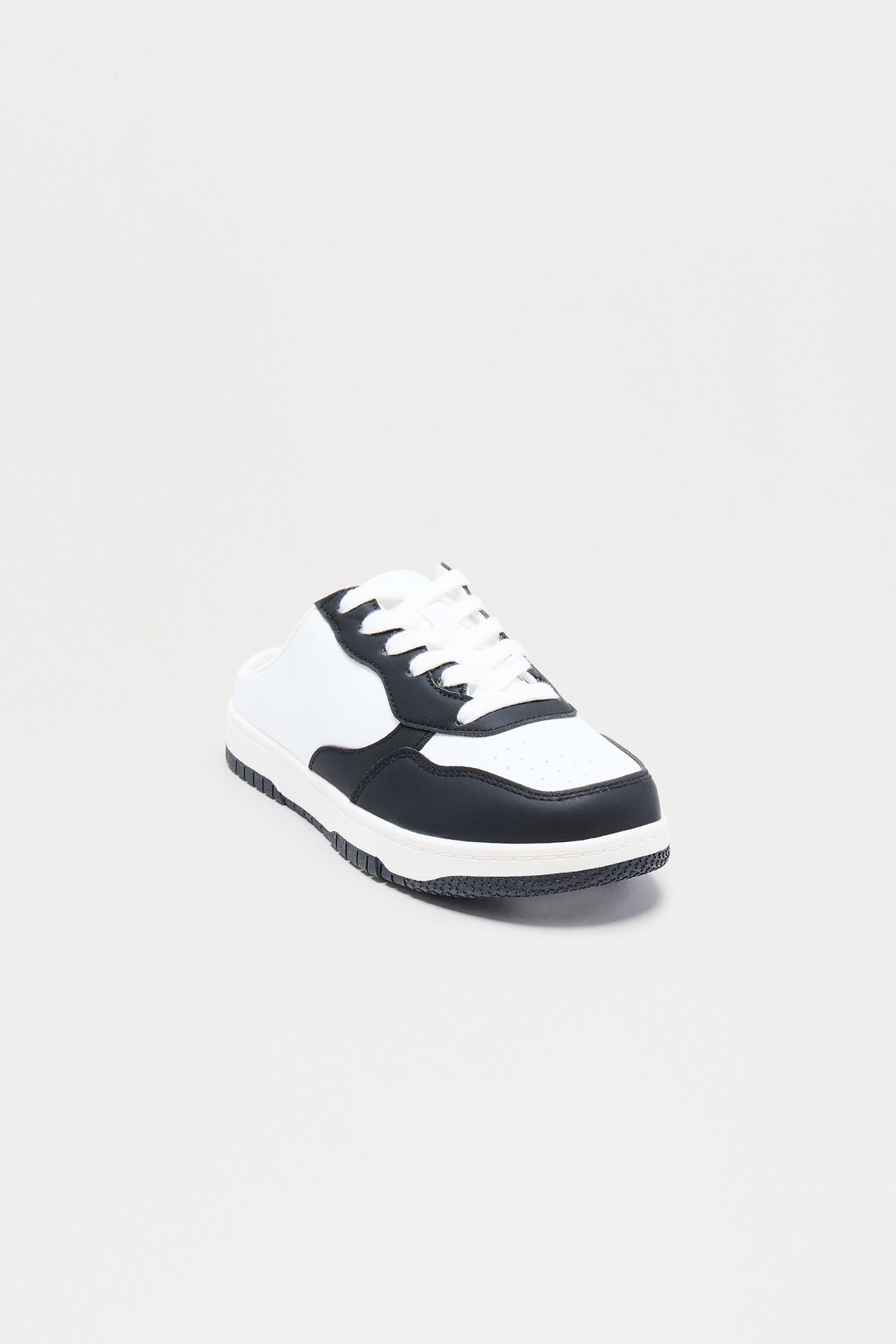 Griffin Faux Leather Slip On Sneakers - Black