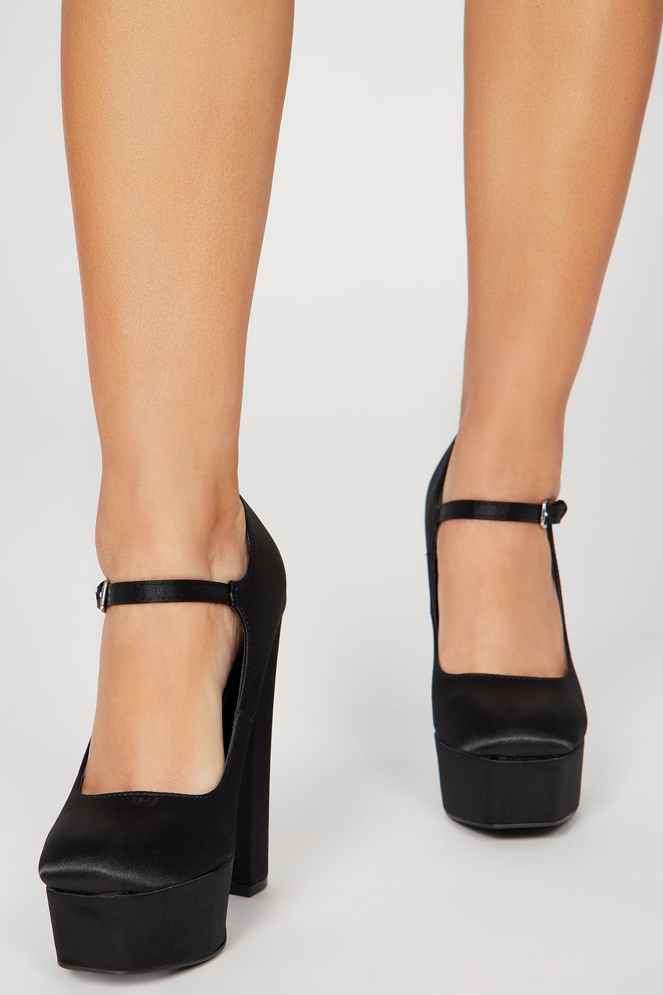 Wait Too Long Platform Pumps - Black