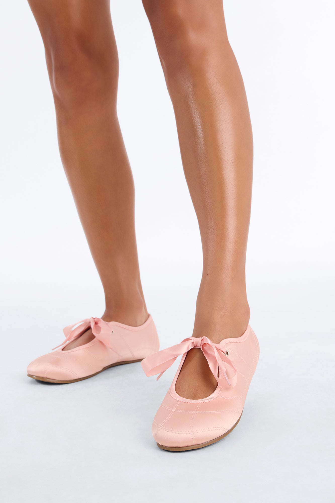 Evia Satin Bow Sneakers - Pink
